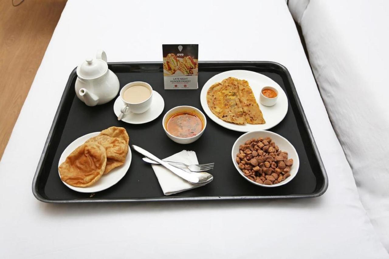 Oyo 253 Hotel Pinnacle Pokhara Extérieur photo