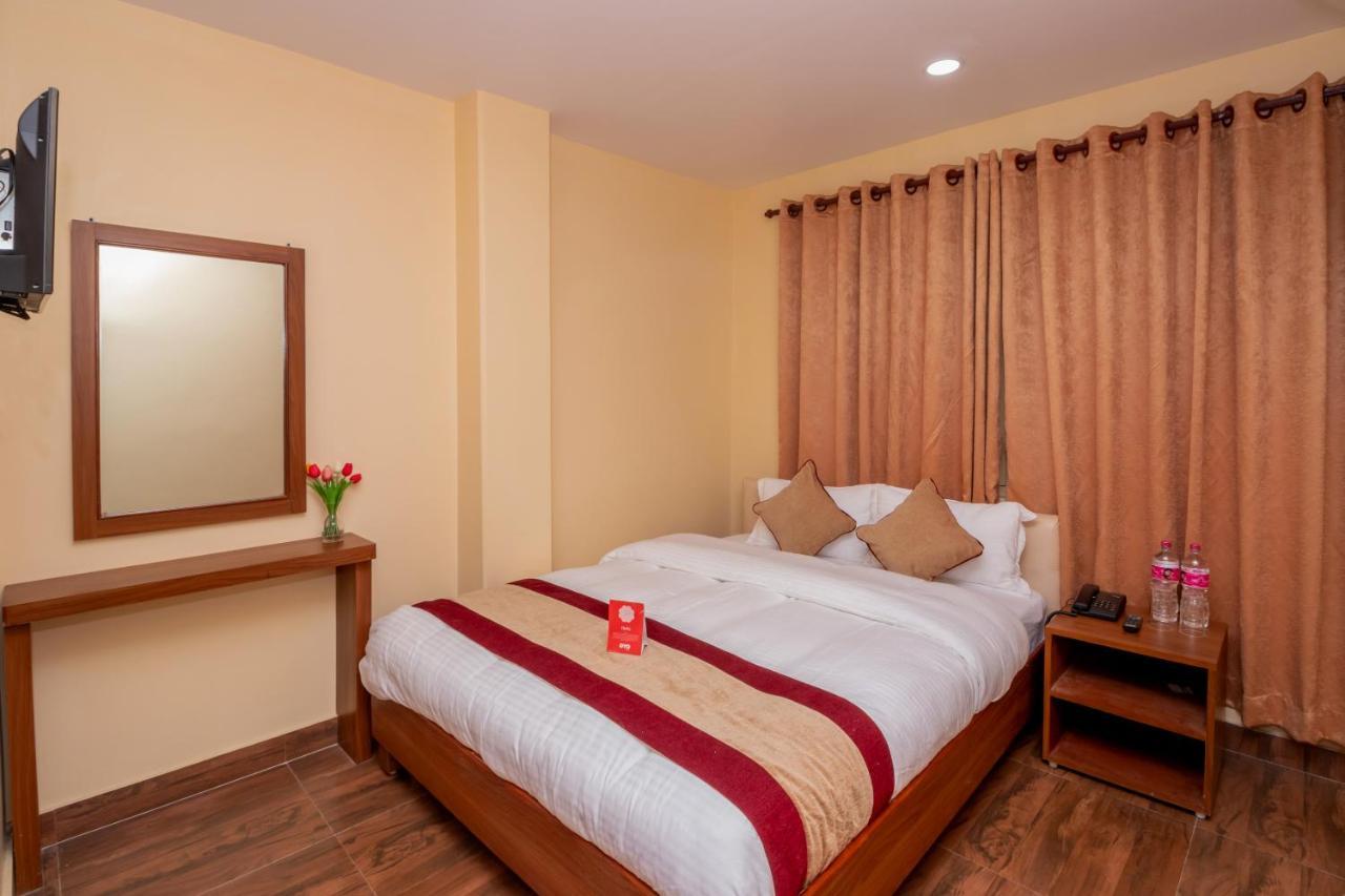 Oyo 253 Hotel Pinnacle Pokhara Extérieur photo