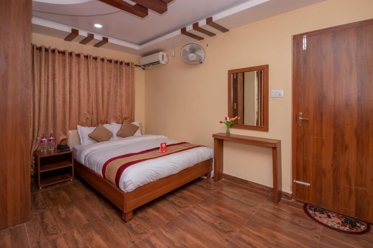 Oyo 253 Hotel Pinnacle Pokhara Extérieur photo